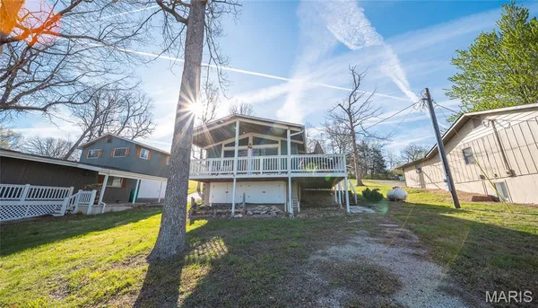 $347,000 | 1946 Lakeshore Drive, Cuba, MO 65453