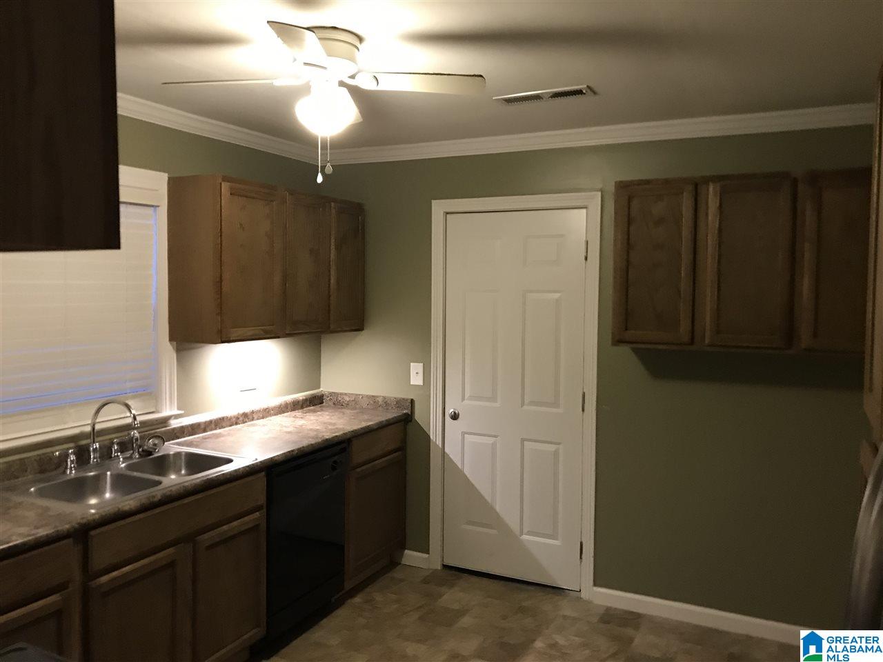 129 Rosebud Road Birmingham, AL 35215 - Photo 5 of 10