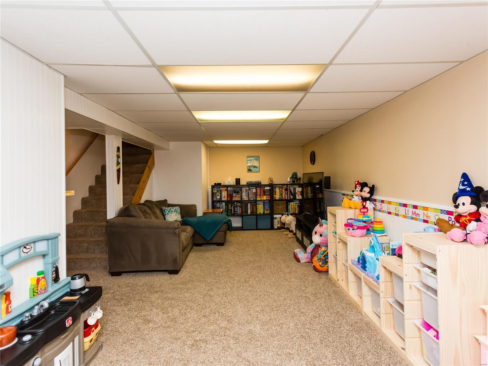 9281 Forman Road St. Louis, MO 63123 - Photo 18 of 30 Gallery Image 18