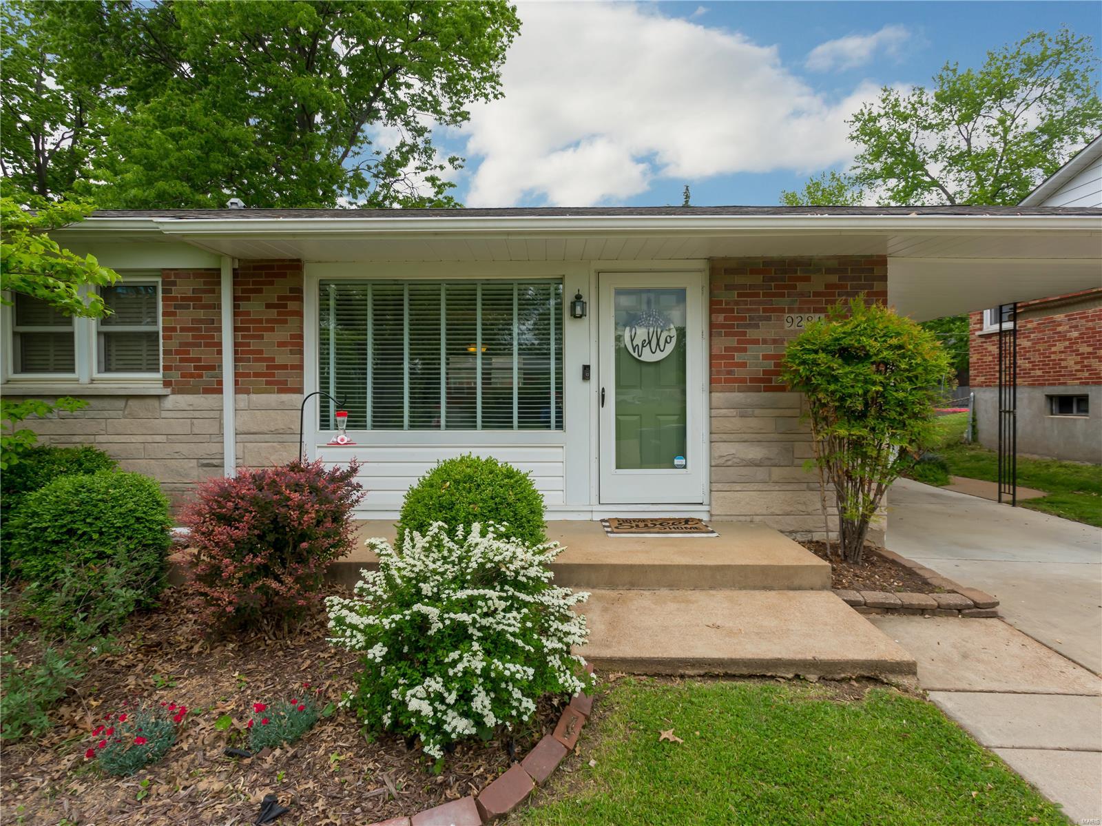9281 Forman Road St. Louis, MO 63123 - Photo 3 of 30 Gallery Image 3