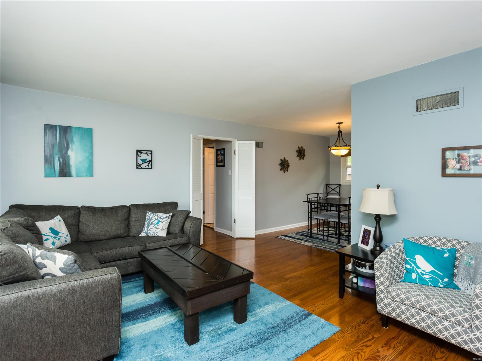 9281 Forman Road St. Louis, MO 63123 - Photo 5 of 30 Gallery Image 5