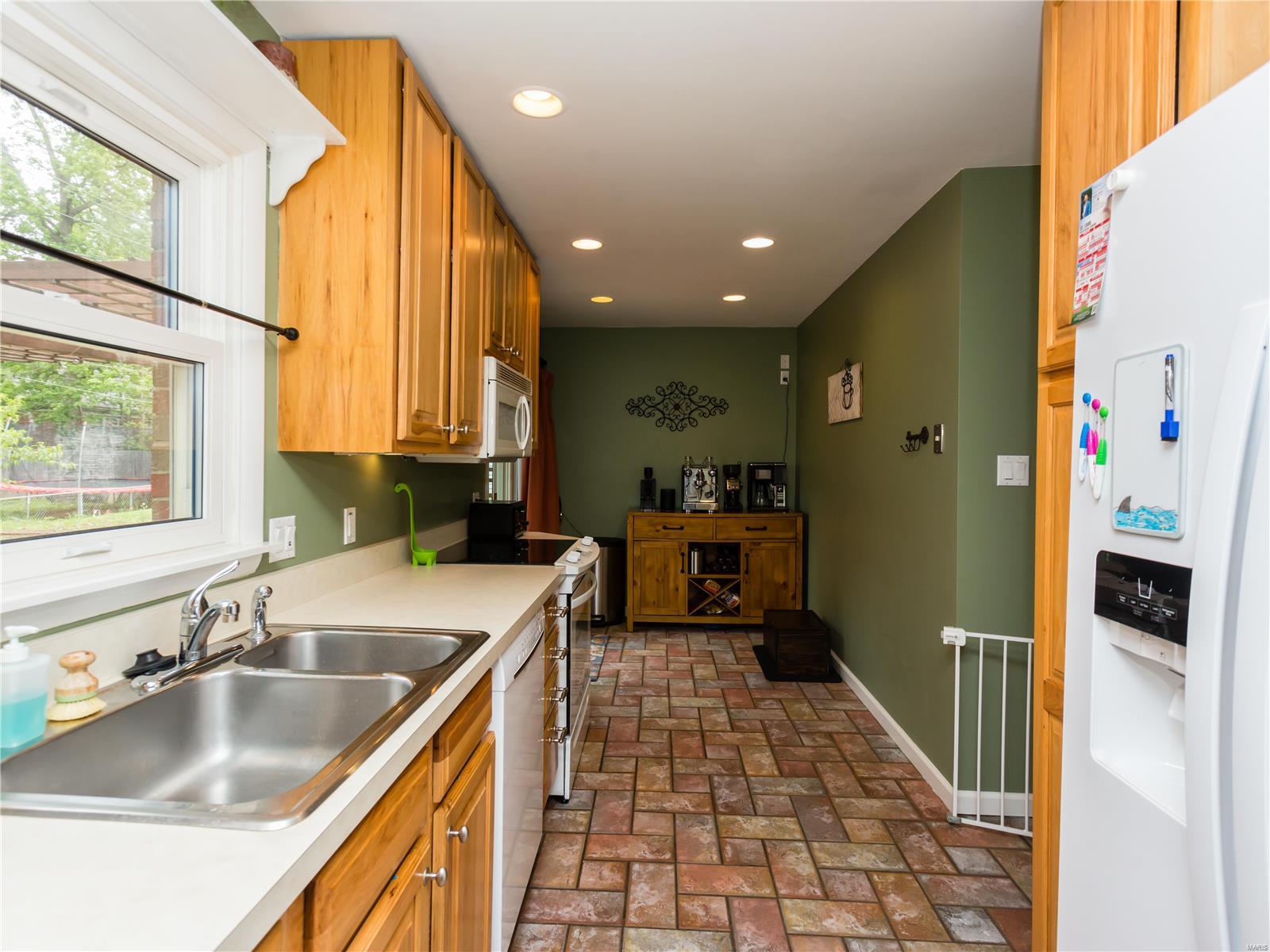9281 Forman Road St. Louis, MO 63123 - Photo 8 of 30 Gallery Image 8