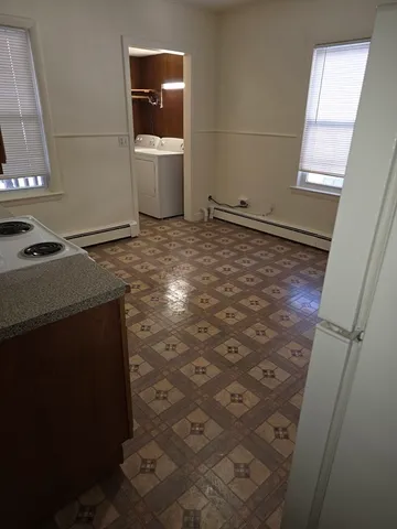 $1,700 | 77 Albertina Street, Unit 1R, Quincy, MA 02169