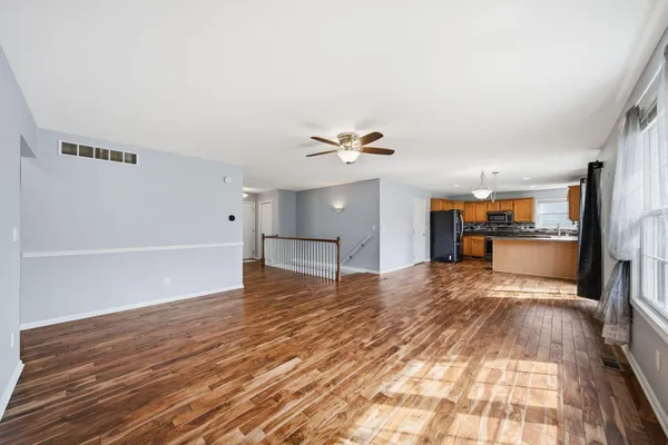 $299,900 | 3861 Dorset Drive, Jackson, MI 49203