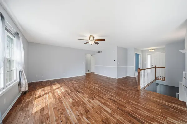 $299,900 | 3861 Dorset Drive, Jackson, MI 49203