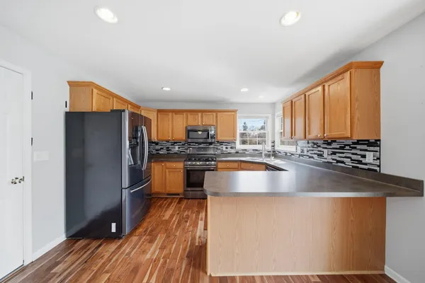 $299,900 | 3861 Dorset Drive, Jackson, MI 49203