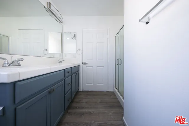 $648,888 | 14661 Sherman Way, Van Nuys, CA 91405