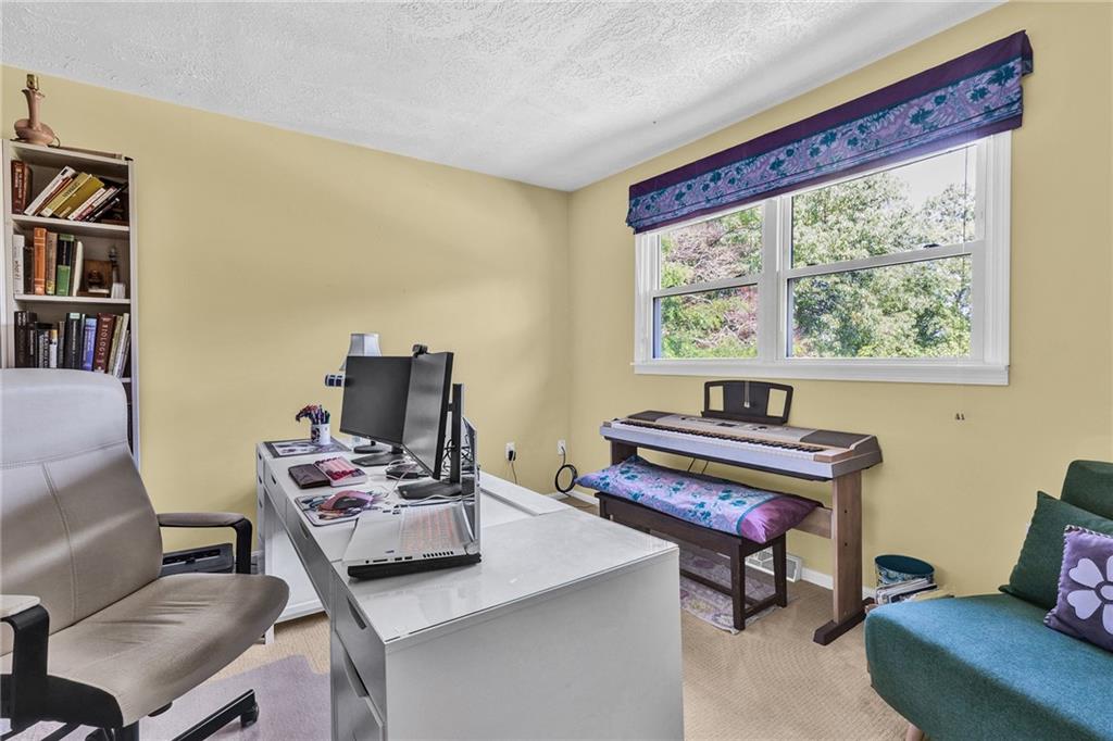 221 D Stone Quarry Road Monaca, PA 15061 - Photo 12 of 19 Gallery Image 12