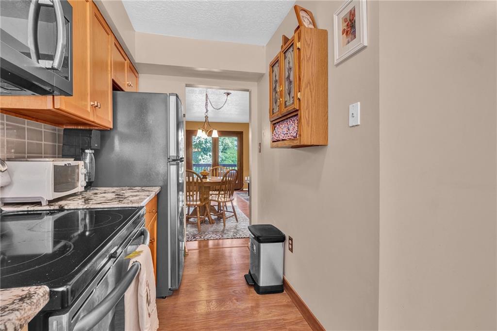 221 D Stone Quarry Road Monaca, PA 15061 - Photo 5 of 19 Gallery Image 5