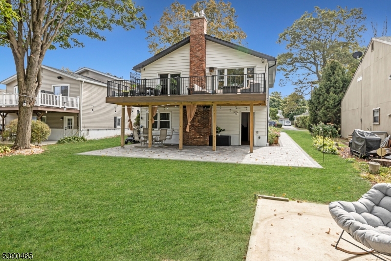 11 Washington Street Landing, NJ 07850 - Photo 32 of 45 a view of a house with a yard porch and sitting area