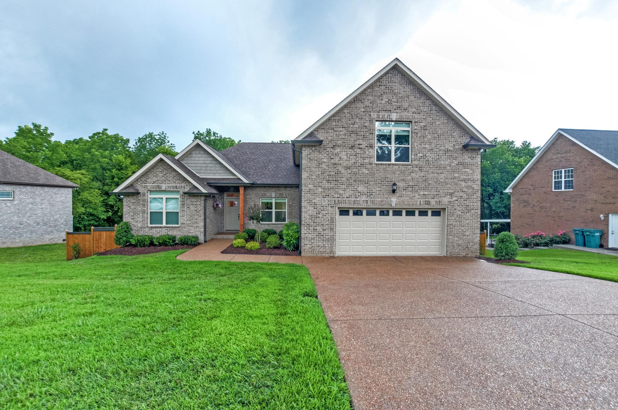 158 Abbey Road Lebanon, TN 37090 - Photo 1 of 30 a front view of house with yard and green space