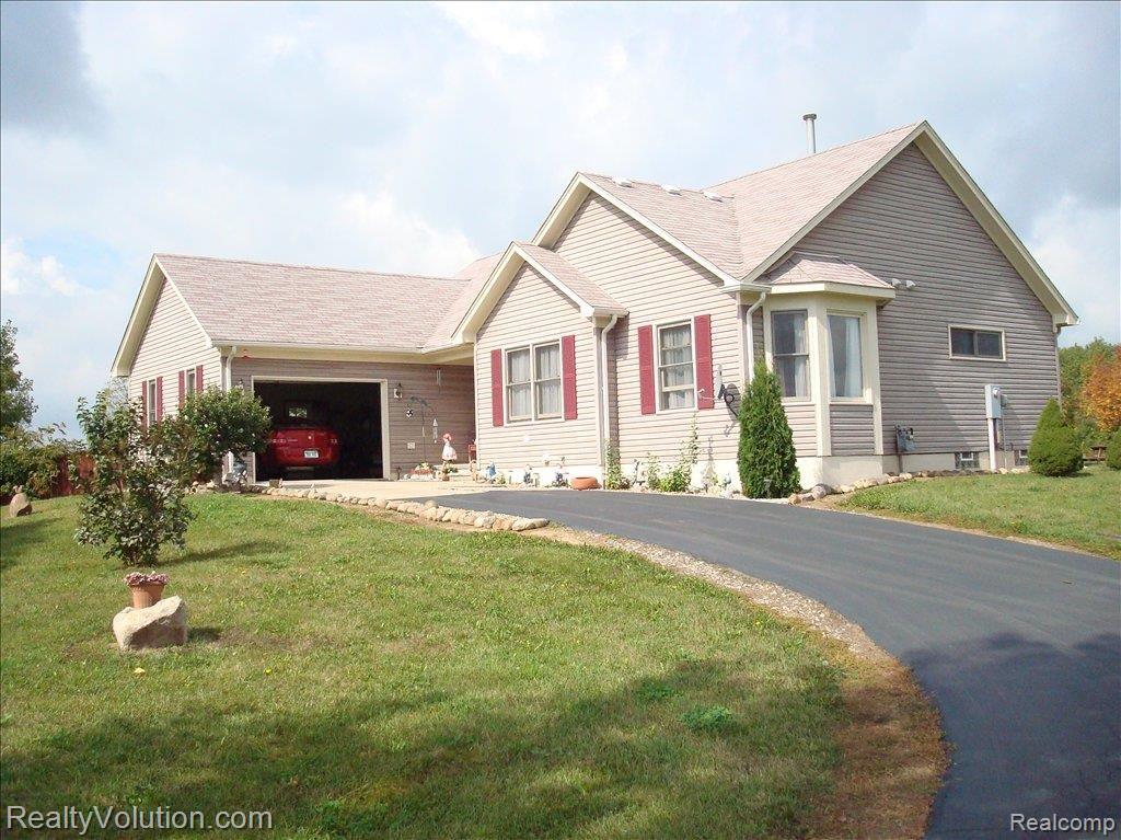 6809 Lothrop Road Imlay City, MI 48444 - Photo 7 of 12 East side