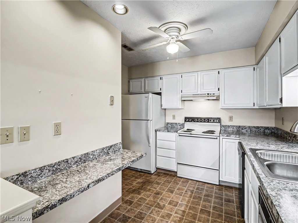 1207 West River Road North, Unit D3 Elyria, OH 44035 - Photo 14 of 32