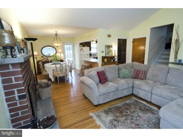 1839 Twining Road Willow Grove, PA 19090 - Photo 6 of 25 Gallery Image 6