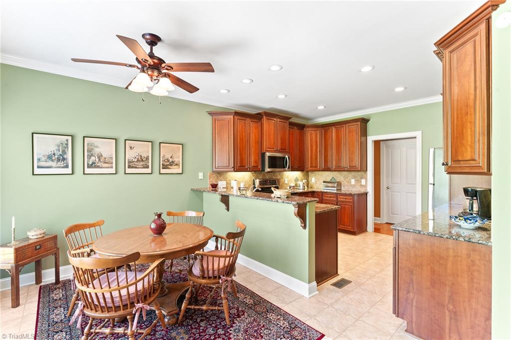 2427 Addison Boulevard High Point, NC 27262 - Photo 12 of 30 Gallery Image 12