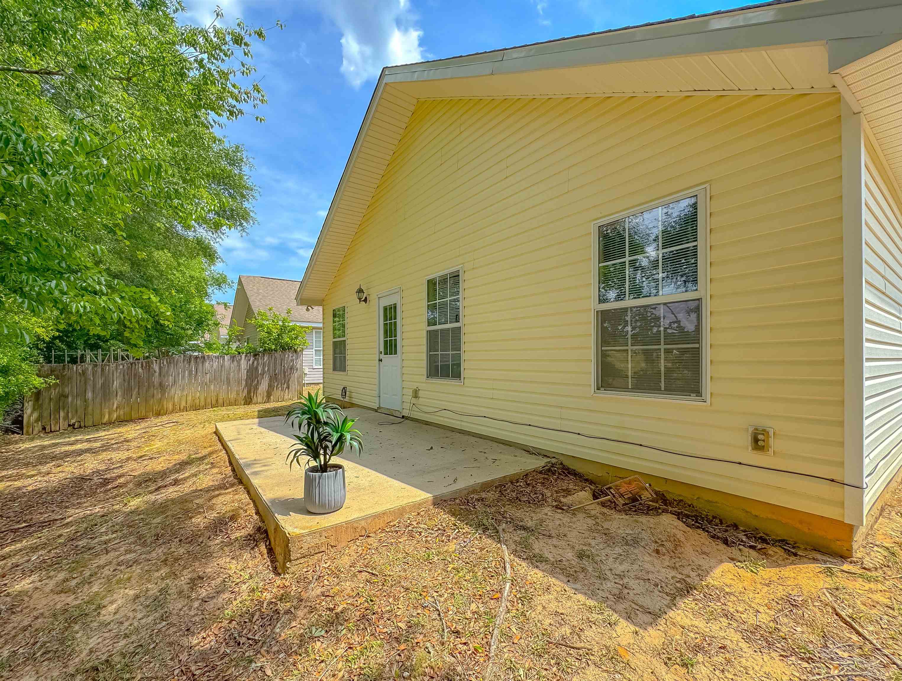 3598 Jim Lee Road Tallahassee, FL 32301 - Photo 2 of 42 Gallery Image 2