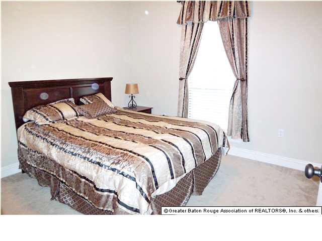 17704 Jefferson Ridge Drive Baton Rouge, LA 70817 - Photo 12 of 13 Gallery Image 12