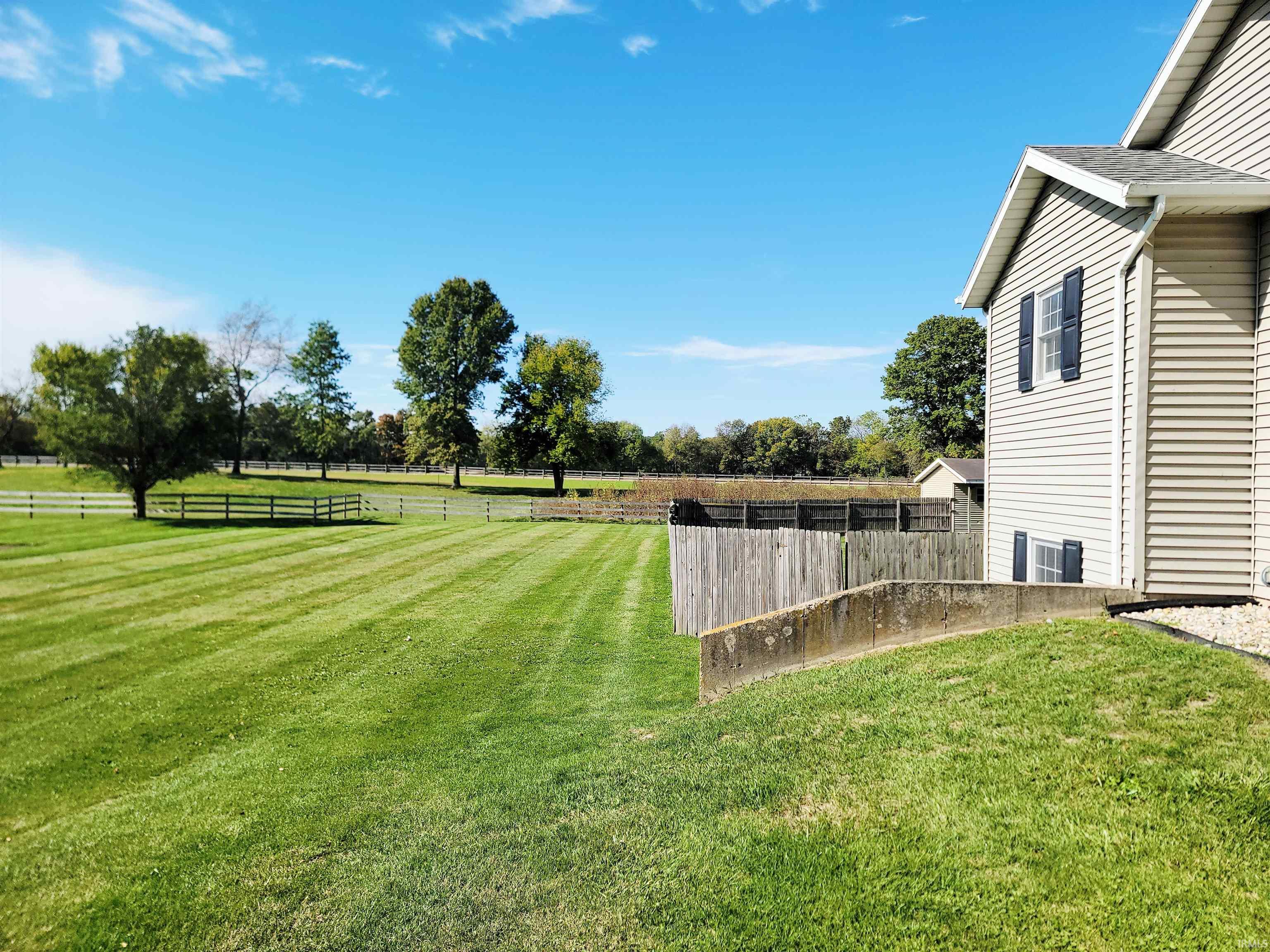 59645 County Road 35 Middlebury, IN 46540 - Photo 4 of 36