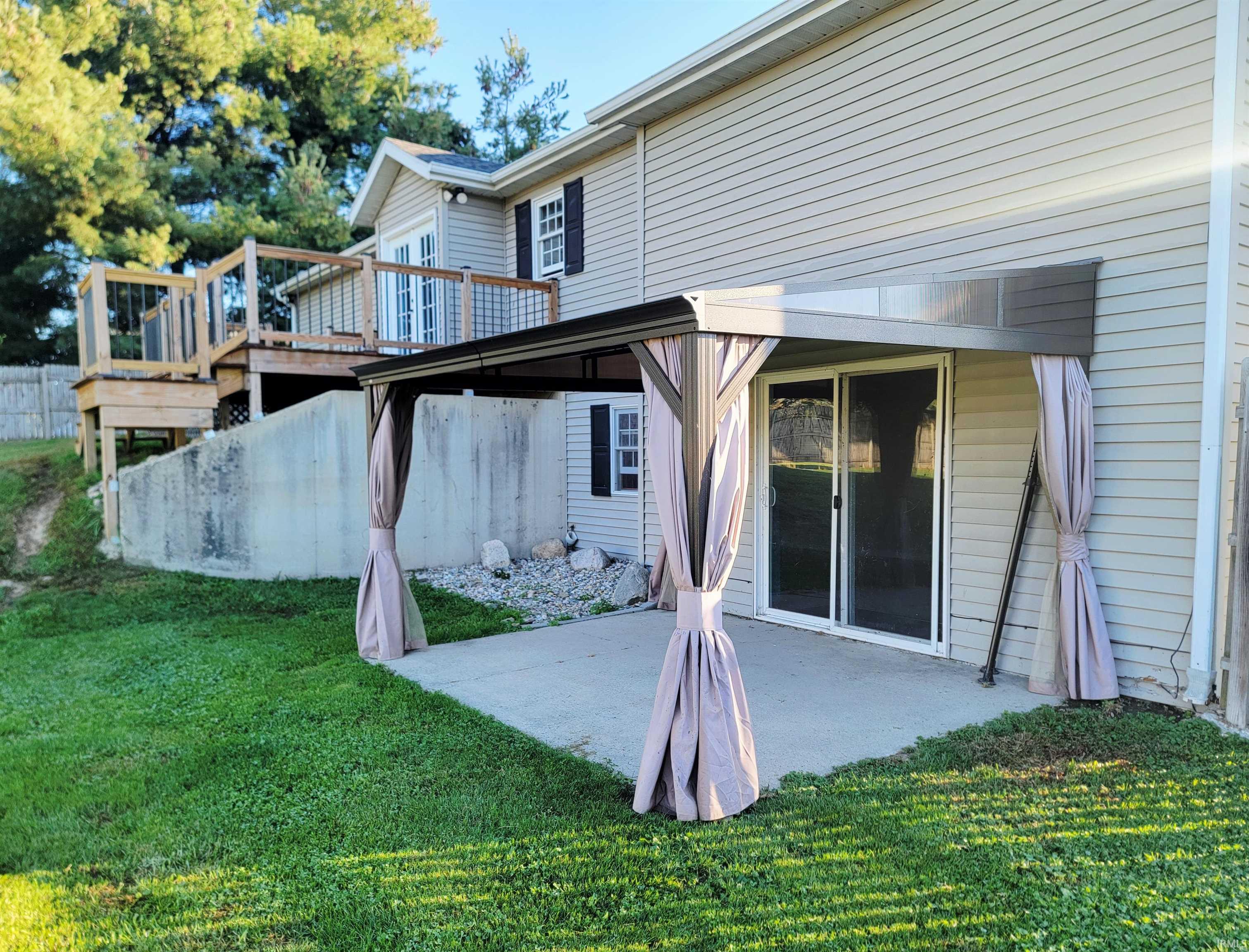 59645 County Road 35 Middlebury, IN 46540 - Photo 5 of 36