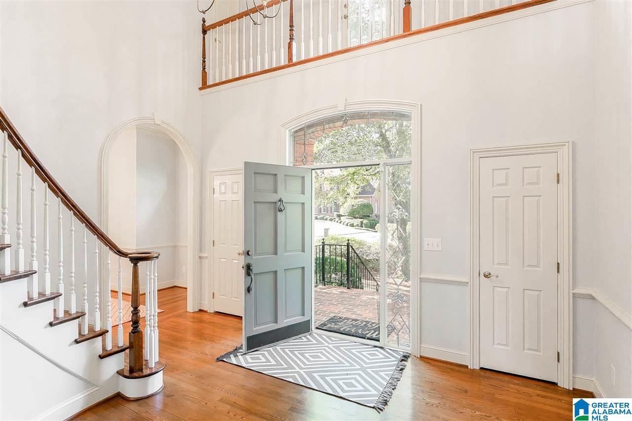 2108 Hickory Ridge Circle Birmingham, AL 35243 - Photo 2 of 50