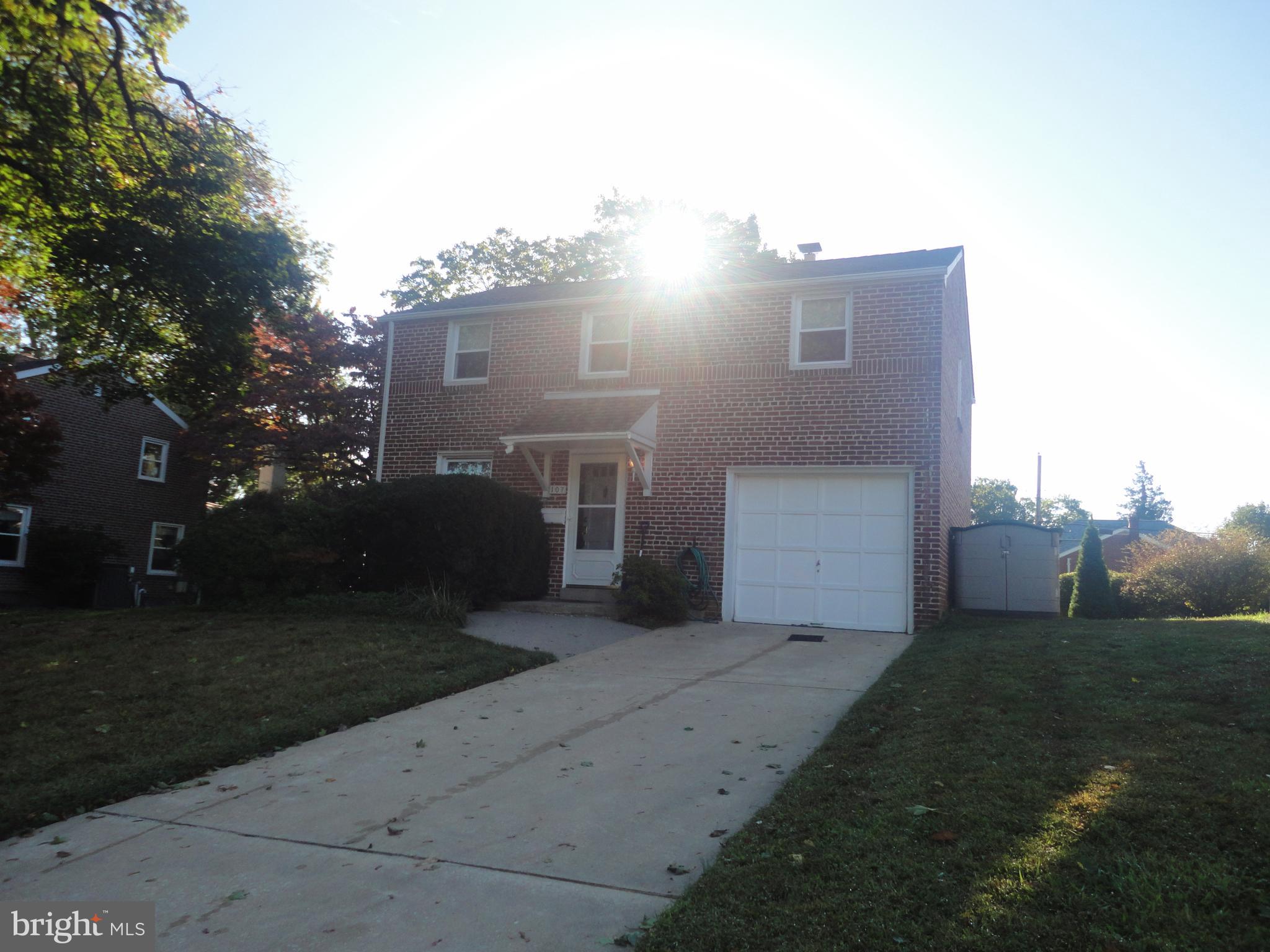 107 Plymouth Road Springfield, PA 19064 - Photo 3 of 30
