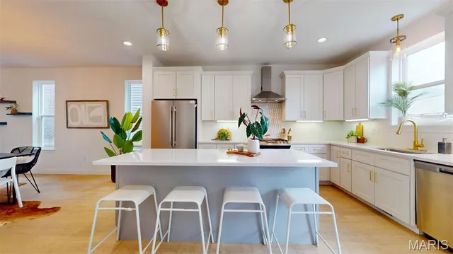 $2,295 | 1406 Menard Street, St. Louis, MO 63104