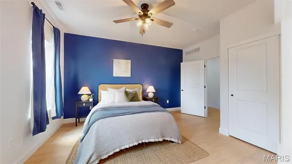 $2,300 | 1406 Menard Street, St. Louis, MO 63104