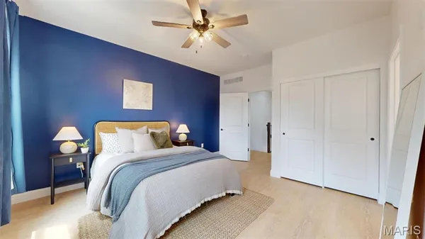 $2,300 | 1406 Menard Street, St. Louis, MO 63104