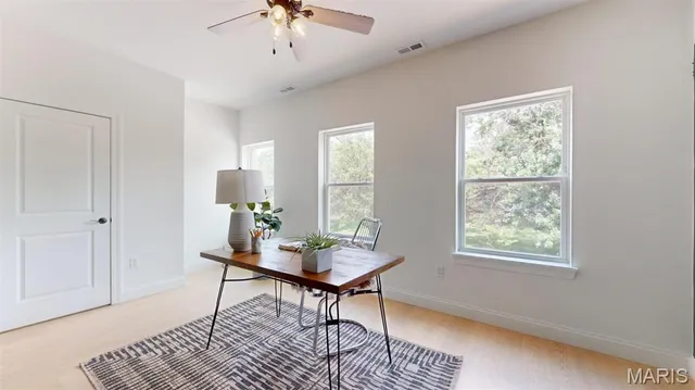 $2,295 | 1406 Menard Street, St. Louis, MO 63104