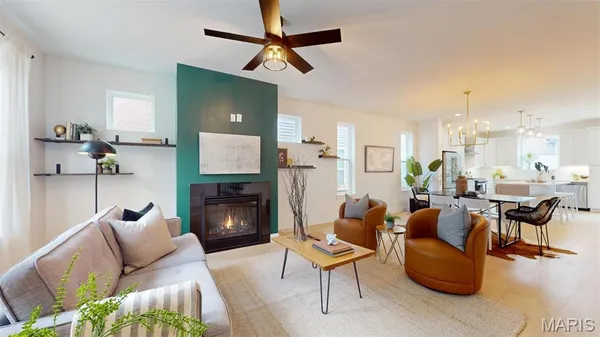 $2,300 | 1406 Menard Street, St. Louis, MO 63104