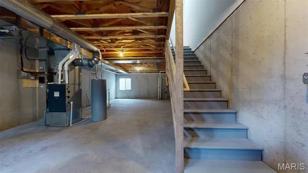 $2,300 | 1406 Menard Street, St. Louis, MO 63104