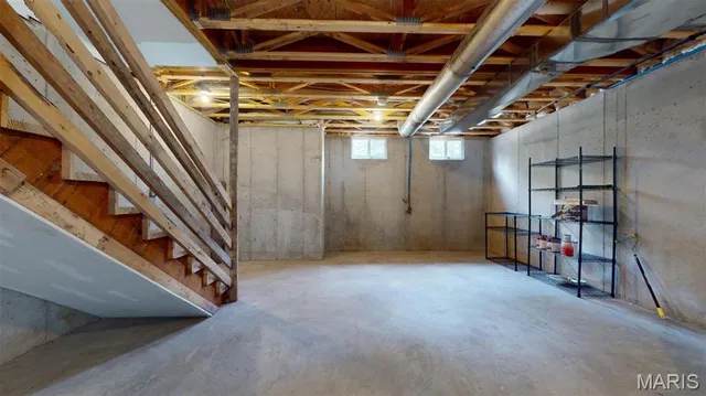 $2,295 | 1406 Menard Street, St. Louis, MO 63104