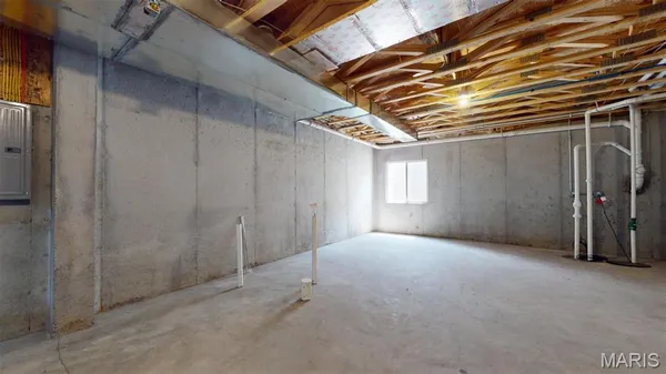 $2,300 | 1406 Menard Street, St. Louis, MO 63104