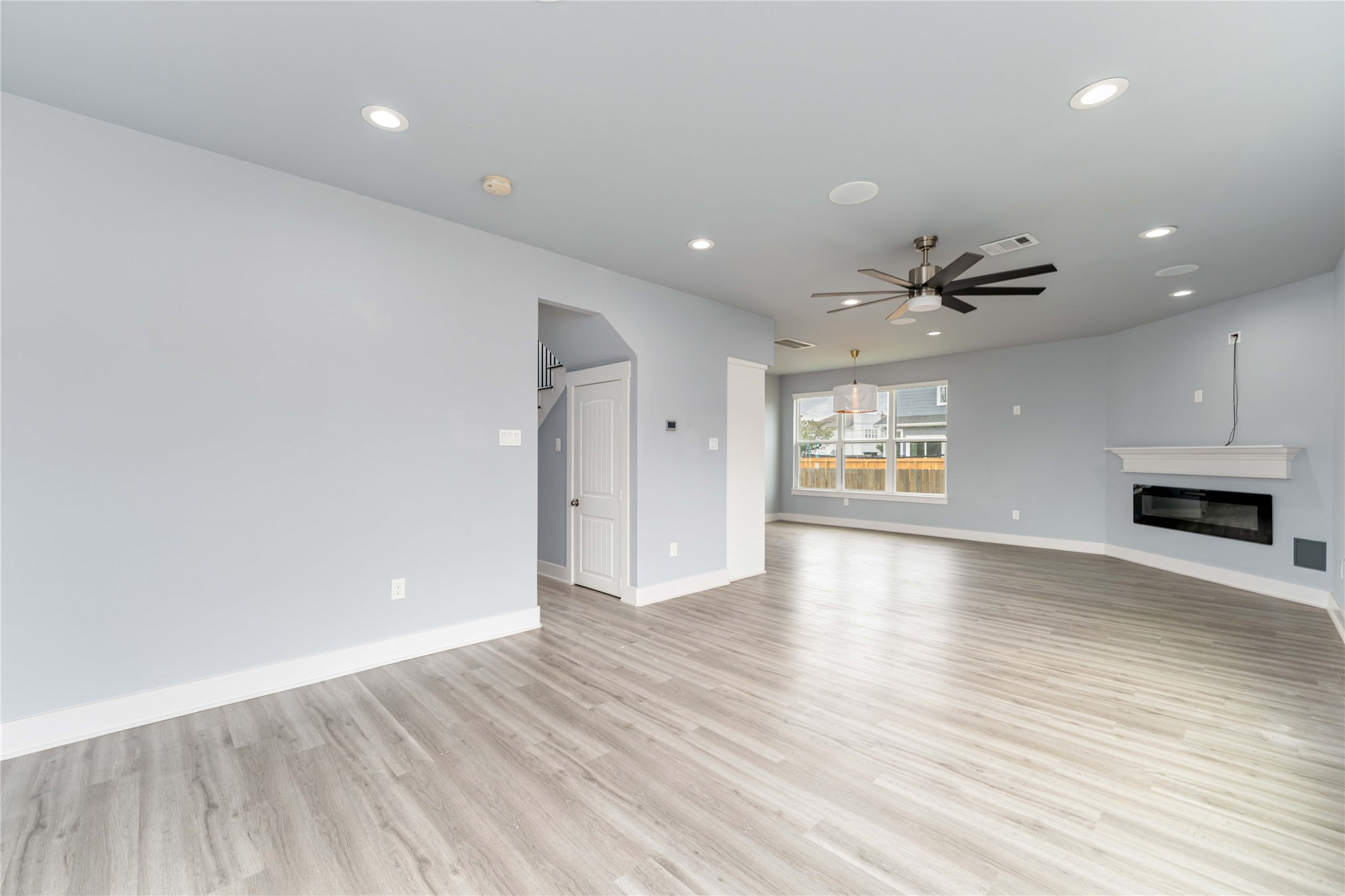 9495 Jutland Road, Unit A Houston, TX 77033 - Photo 9 of 24