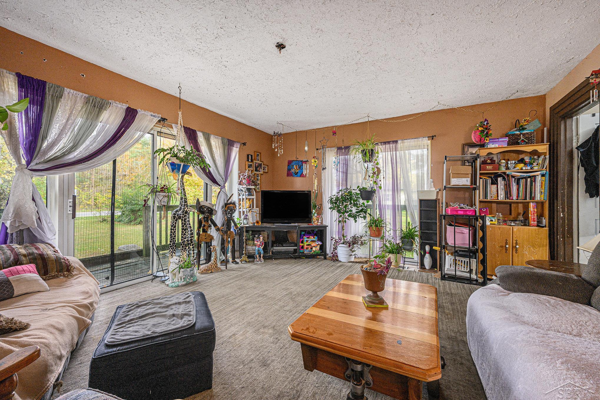 2555 West State Road Hastings, MI 49058 - Photo 7 of 15 50192794-a029a7b5-8df8-4663-9741-f410160f10d2.JPG