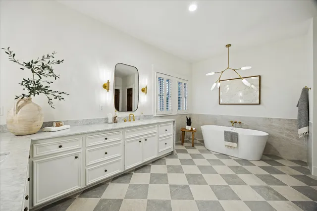 $1,399,000 | 401 West 21st Street, Houston, TX 77008