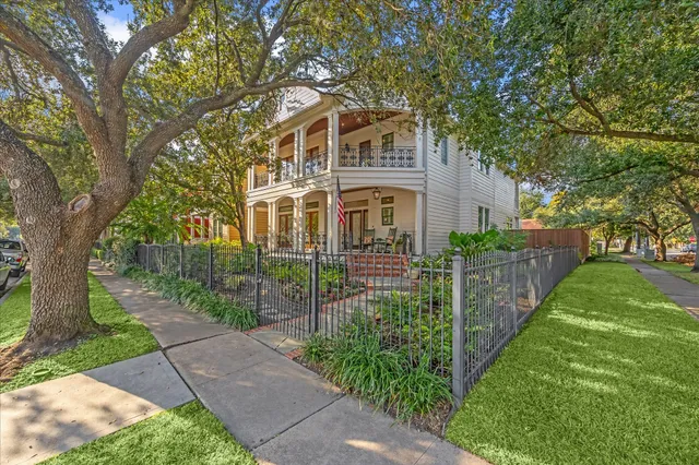 $1,399,000 | 401 West 21st Street, Houston, TX 77008