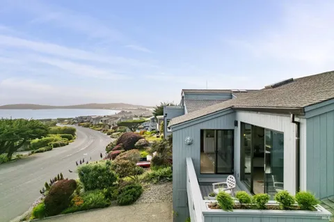 $1,995,000 | 21158 Heron Drive, Bodega Bay, CA 94923
