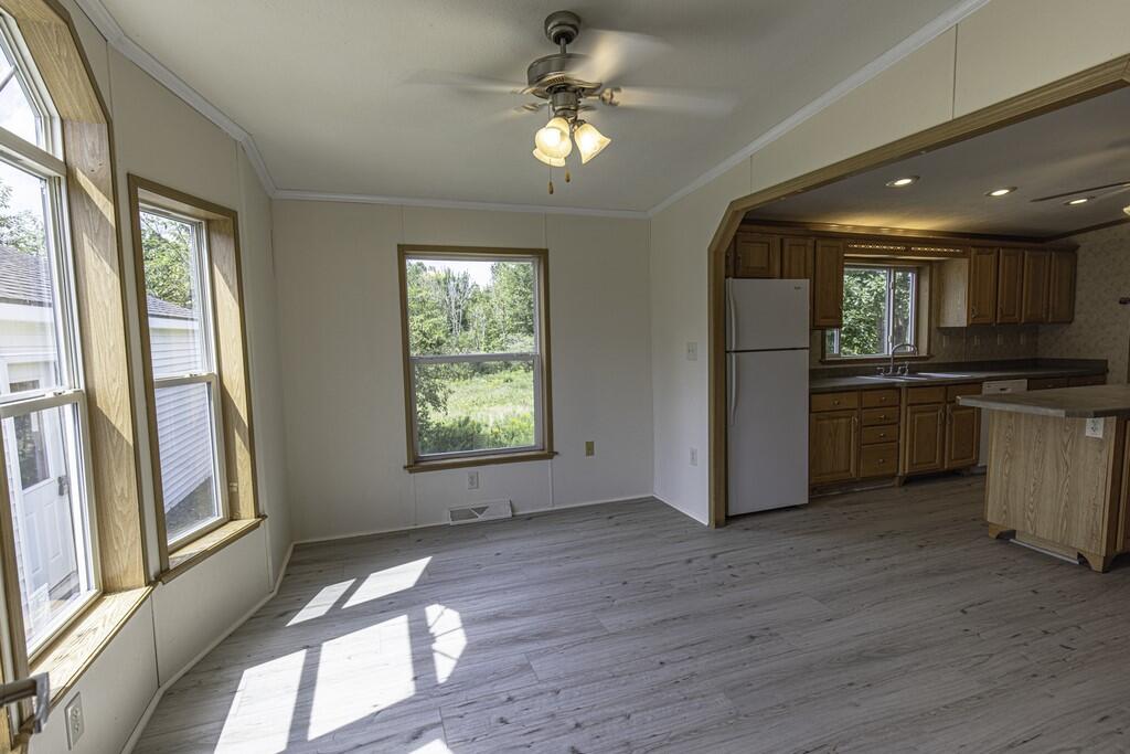 239 Main Street Corinth, ME 04427 - Photo 11 of 39 001j