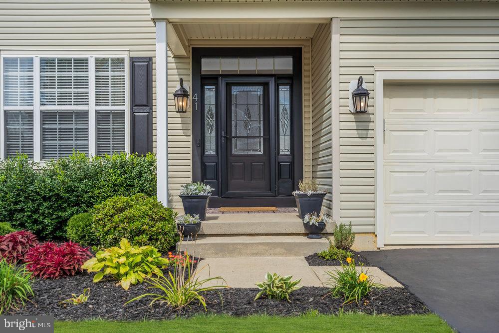 41 Buckeye Road Swedesboro, NJ 08085 - Photo 3 of 81 Inviting entrance with lush landscaping.