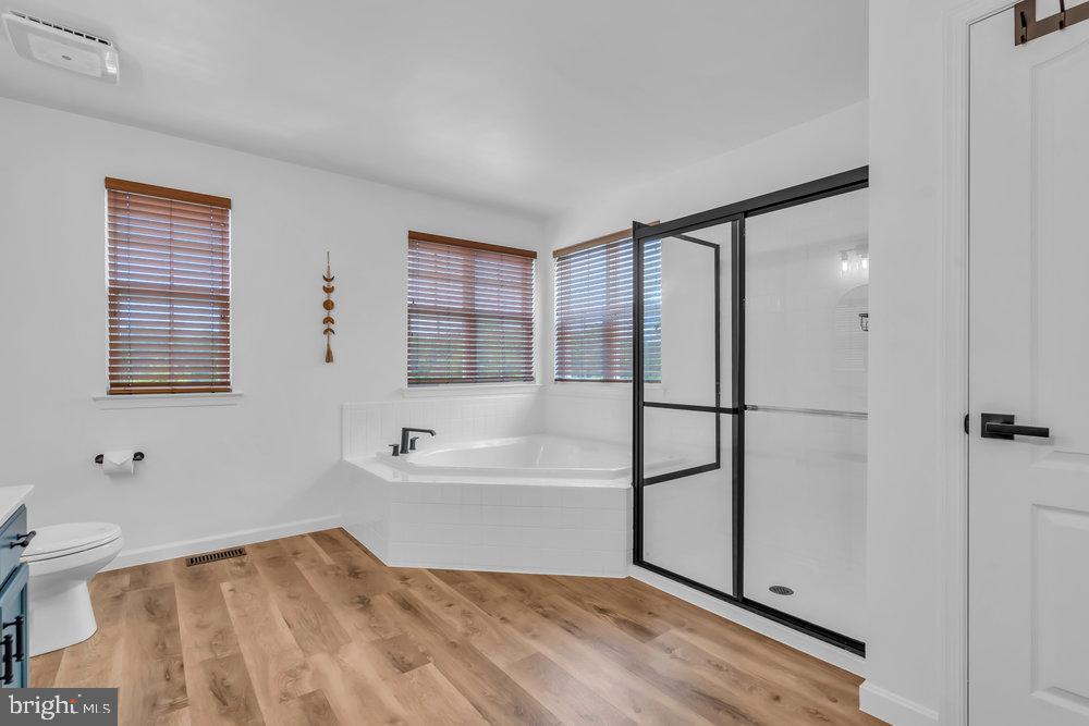 41 Buckeye Road Swedesboro, NJ 08085 - Photo 52 of 81 Modern bathroom with natural light and elegance.