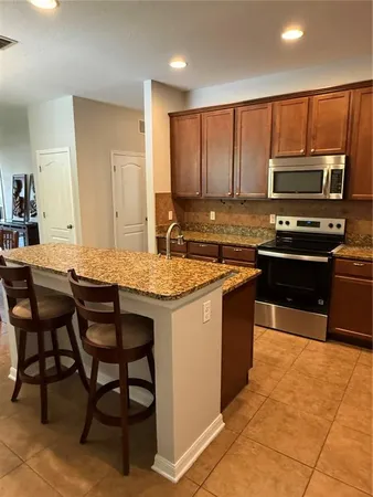 $2,400 | 2902 Pewter Mist Court, Oviedo, FL 32765