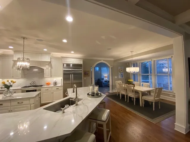 $1,359,000 | 835 Avon Court, Glen Ellyn, IL 60137