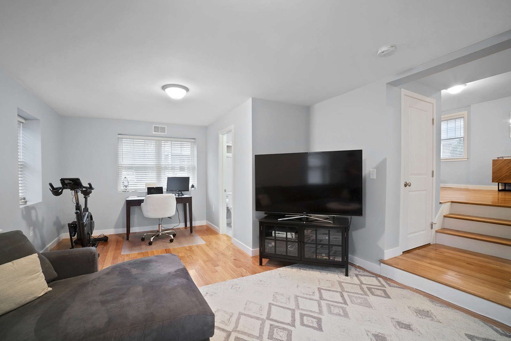 37 Leonard Road Melrose, MA 02176 - Photo 13 of 27 Gallery Image 13