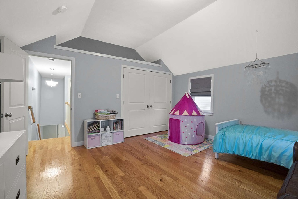 37 Leonard Road Melrose, MA 02176 - Photo 20 of 27 Gallery Image 20
