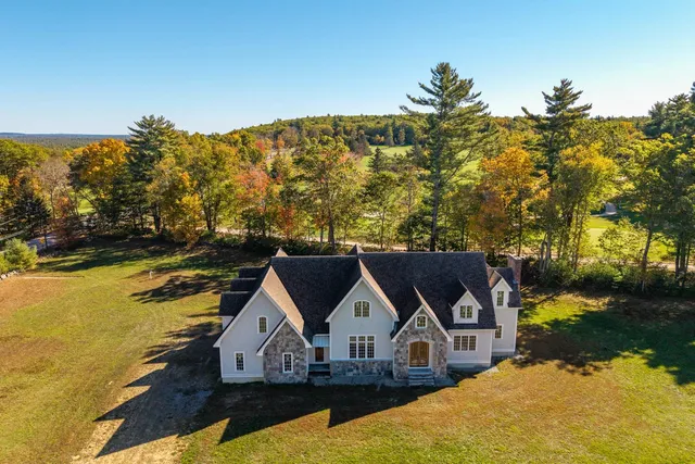 $1,100,000 | 5 Liberty Lane, Barrington, NH 03825