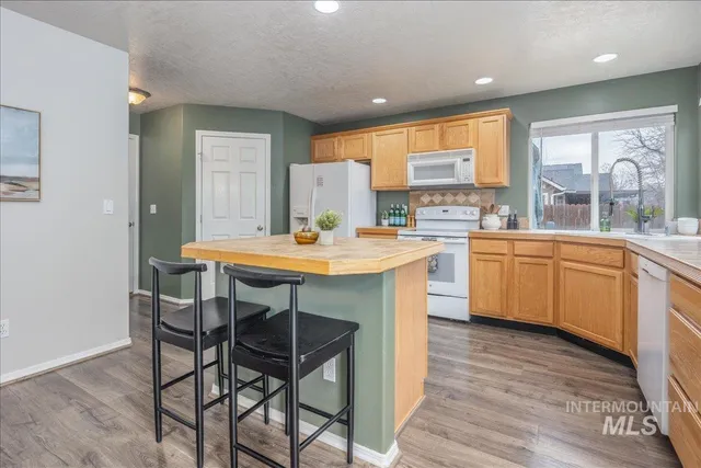 $439,900 | 17282 North Ronan Avenue, Nampa, ID 83687