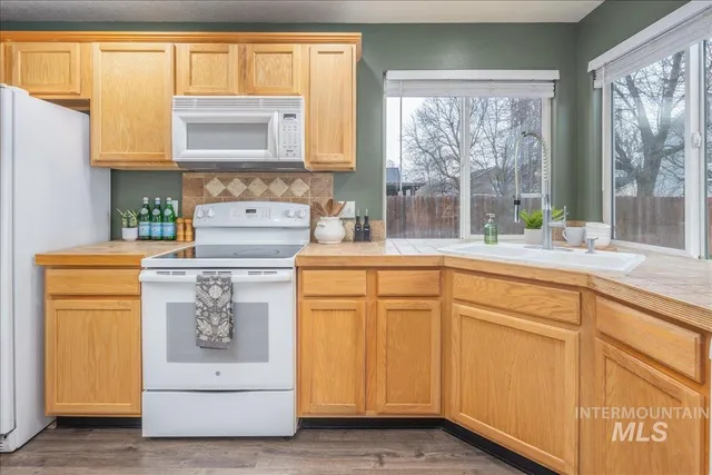 $439,900 | 17282 North Ronan Avenue, Nampa, ID 83687