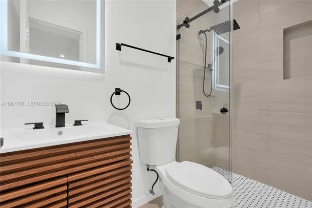 $3,700 | 4701 Southwest 104th Court, Miami, FL 33165