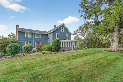 $900,000 | 23 Creek Road, Staatsburg, NY 12580